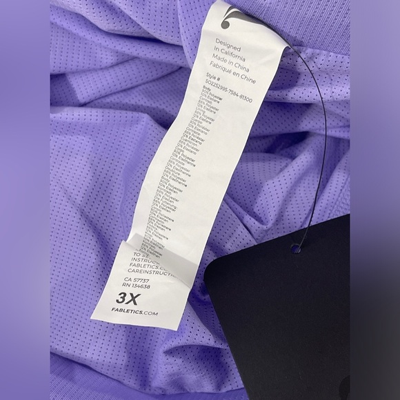 Fabletics The 7” Fundamental Short II Lined Cosmic Shower Size 3X Phone Holder - Picture 9 of 11